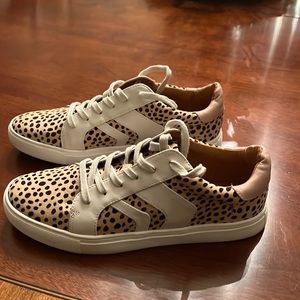 DV by Dolce Vita Sneakers